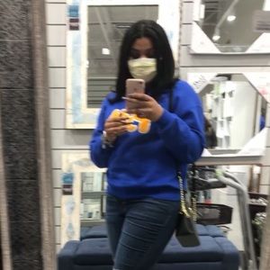 Meet your Posher, Vanessa